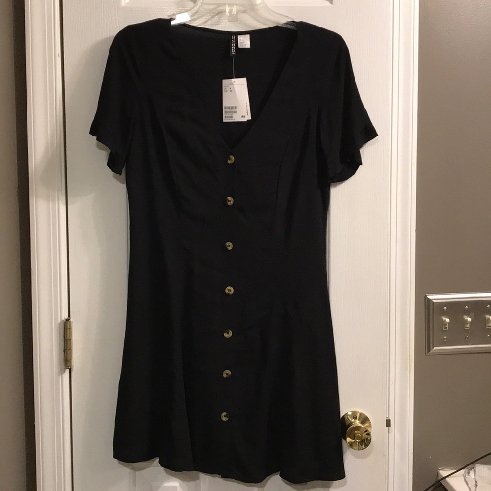 H&M button up dress brand new!!